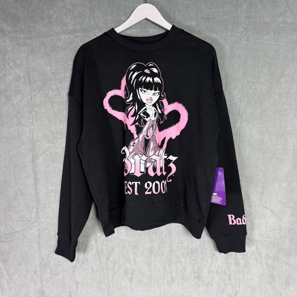 Bratz Tops - New Bratz Est 2001‎ Graphic Sweatshirt Black Pink Doll Y2K Crewneck M BTQ016C